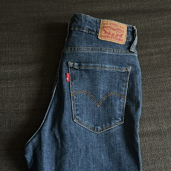 721 Levi's  High Rise Skinny Blue Jeans - Picture 3 of 7